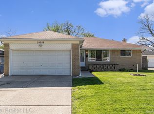 24289 Pingree Ave, Warren, MI 48089