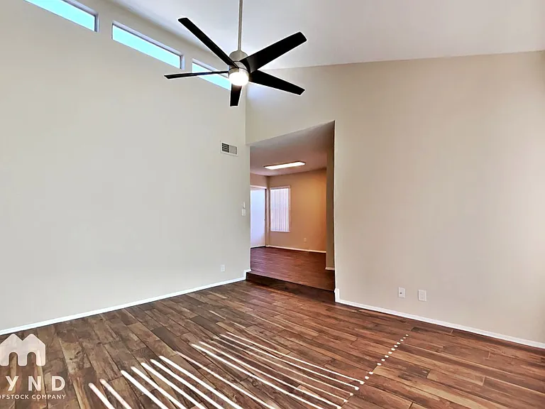 2630 N Salem #2630 — Photo 4