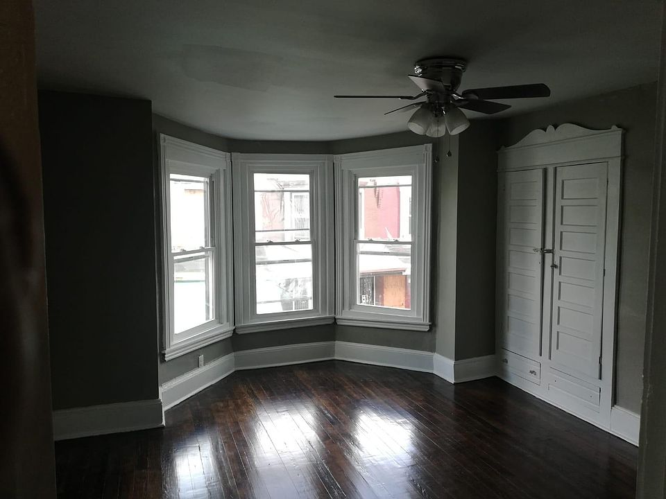Master bedroom, with fan and beautiful view