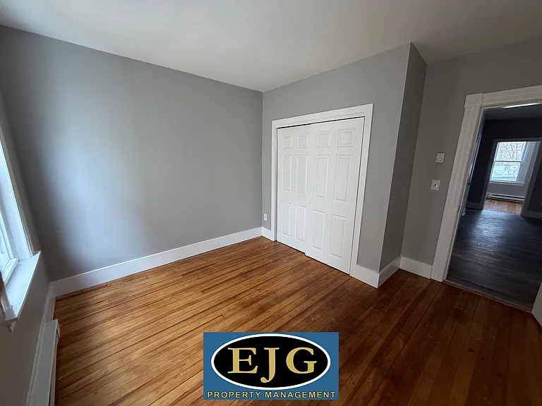 207 Pine St #2 — Photo 25