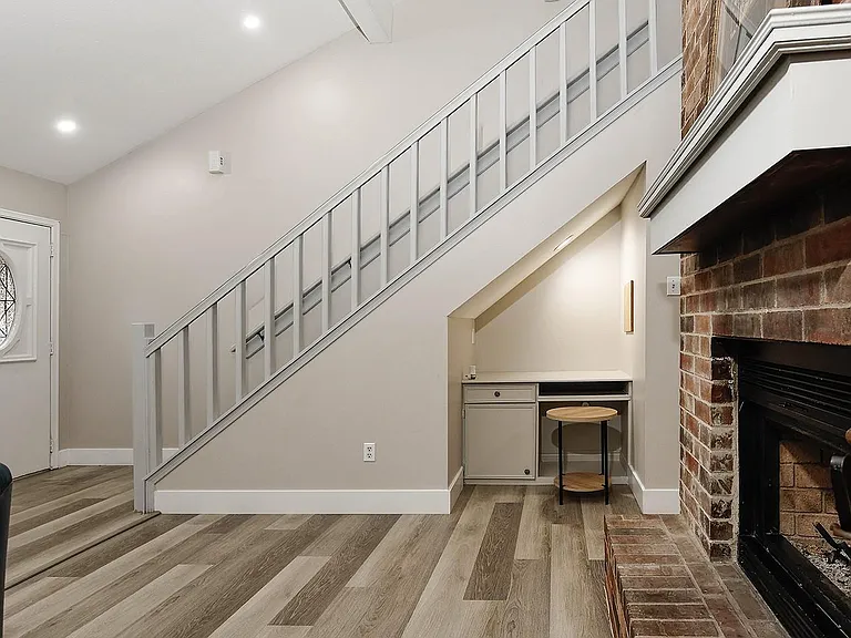 103 N Deerfoot Cir — Photo 5