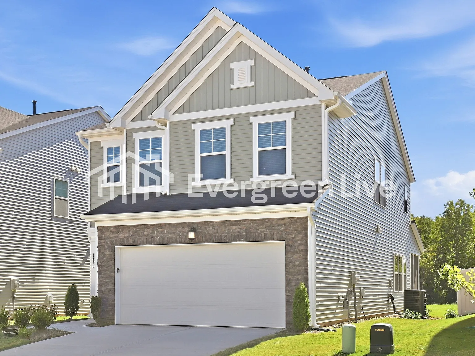 3 bed, 3.0 bath, 1924 sqft, $1,995 — Photo 2