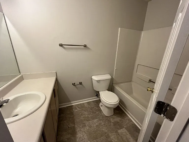 1315 Crossgate Ct — Photo 7