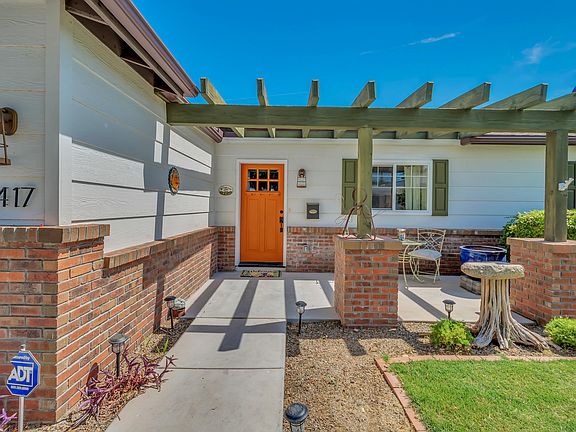 3rd image of 4417 E Glenrosa Ave
