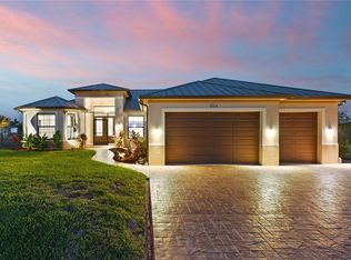 909 NW 39th Ave, Cape Coral, FL 33993