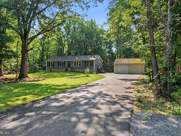 7161 Rogues Rd, Nokesville, VA 20181