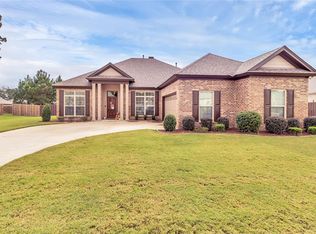 9174 Crescent Lodge Drive, Pike Road, AL 36064