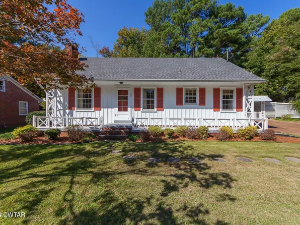 77 Shadowlawn Dr, Jackson, TN 38301