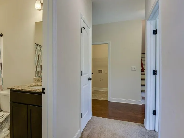 221 NW Grand Oaks Way — Photo 8