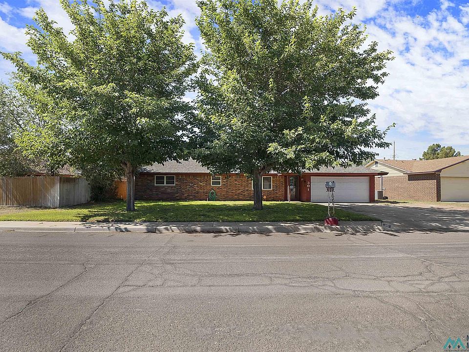 1st image of 301 E Aspen St
