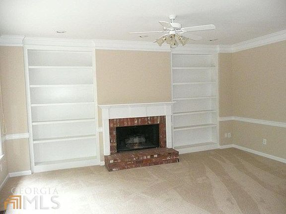5th image of 350 Merritt Dr