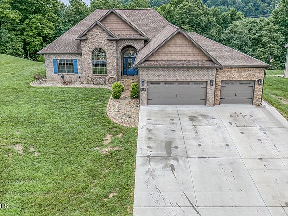 4th image of 469 Grovemont Pl