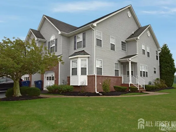 71 Jared Dr, North Brunswick, NJ 08902