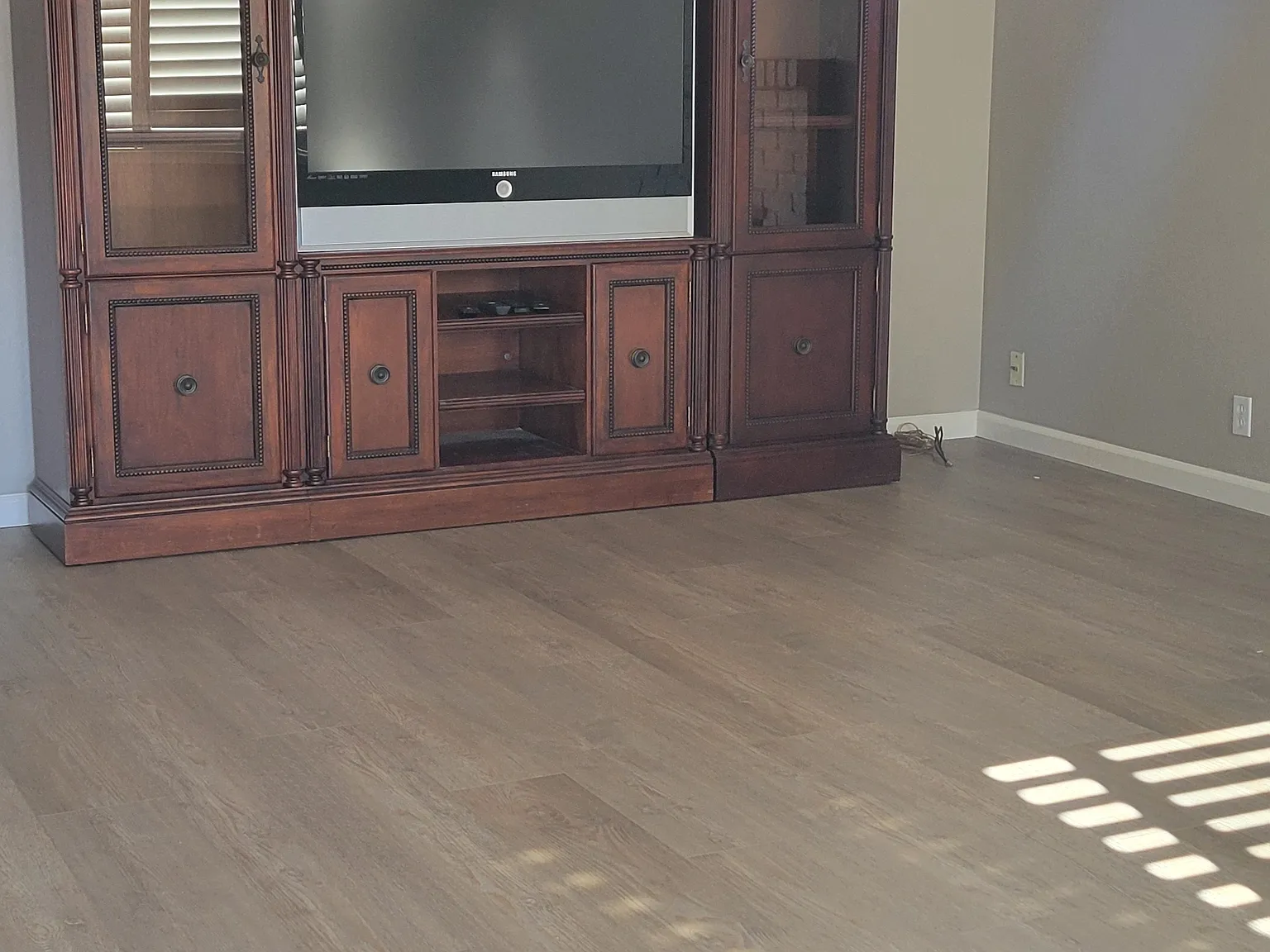3 bed, 1980 sqft, $2,800 — Photo 2