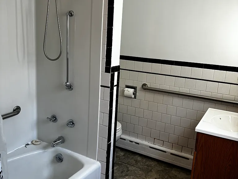 17 Canada Ln #A — Photo 6