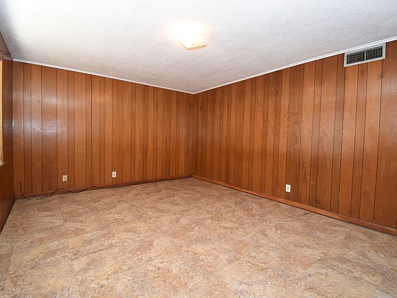 3rd image of 314 W College Ave APT 1