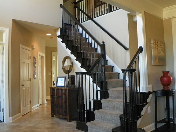 4th image of 5615 Jamisons Farm Dr