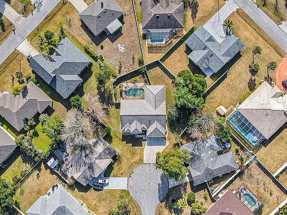 3rd image of 4 Woodfair Pl