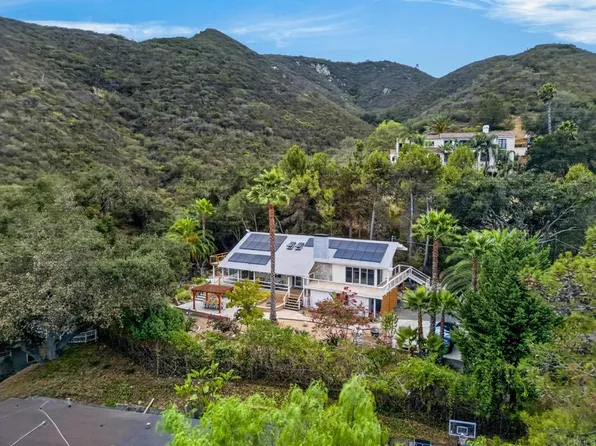 9419 Mount Israel Rd, Escondido, CA 92029