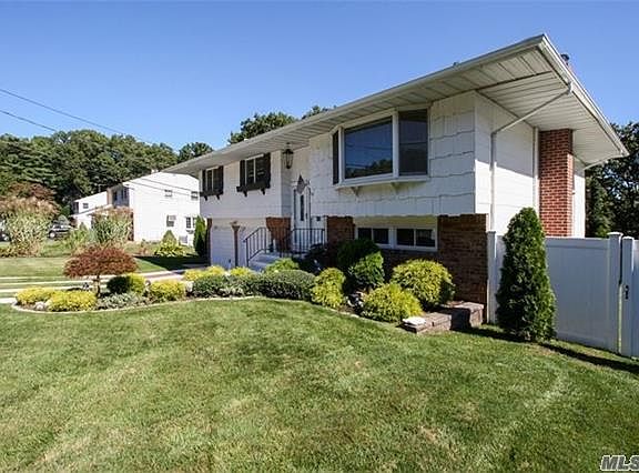2nd image of 34 Gerald Ln