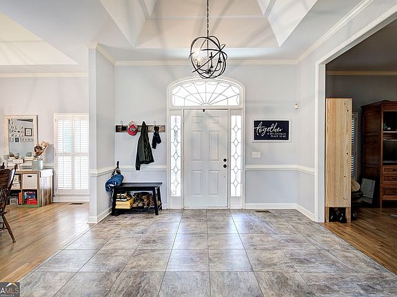 4th image of 220 Connesena Rd
