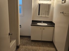 The Brigadoon 4210 NE Cully Blvd, Spacious end unit Townhouse