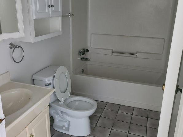 667 Millers Run Rd APT 3