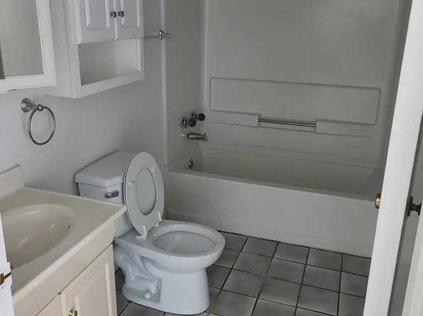 667 Millers Run Rd APT 3, Cuddy, PA 15031