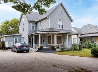 417 W 5th St, Chanute, KS 66720