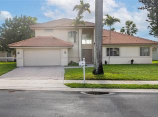 1361 SW 104th Ave, Pembroke Pines, FL 33025