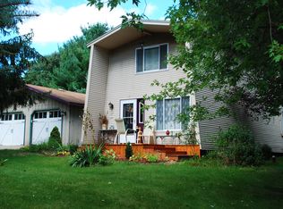 3842 E Shore Dr, Stanton, MI 48888