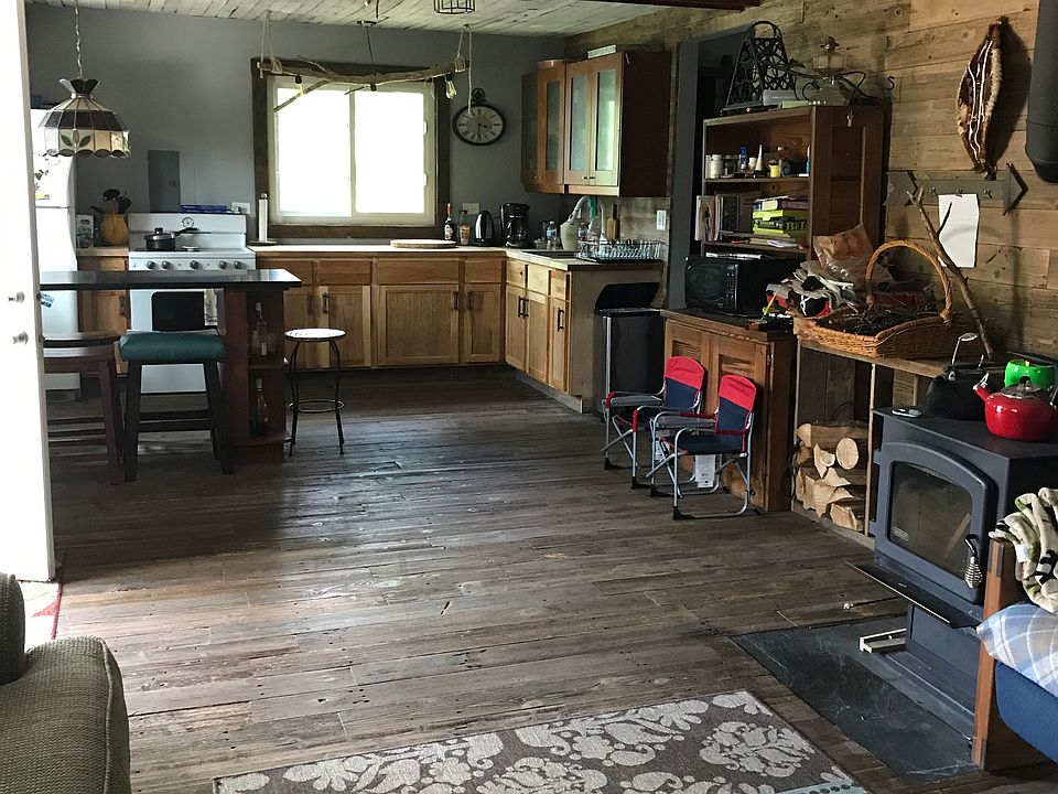 2nd image of 1347 Dyke Ave