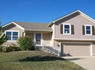 920 E Witch Hollow St, Gardner, KS 66030