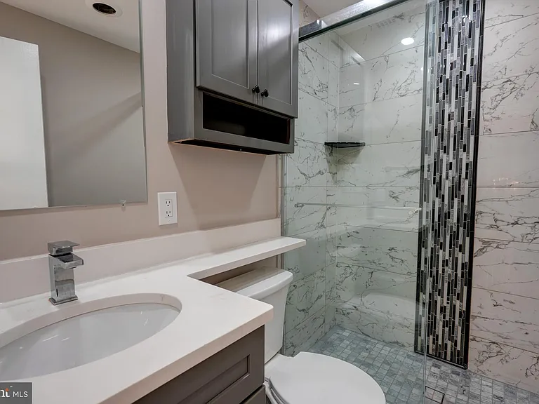 1900 Lyttonsville Rd #211 — Photo 28