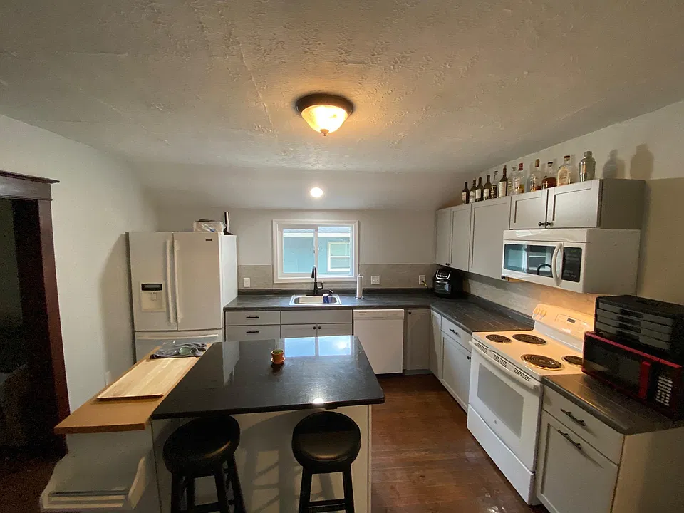 1827 Missouri St