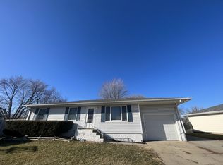 668 Louis Pl, Columbus, NE 68601