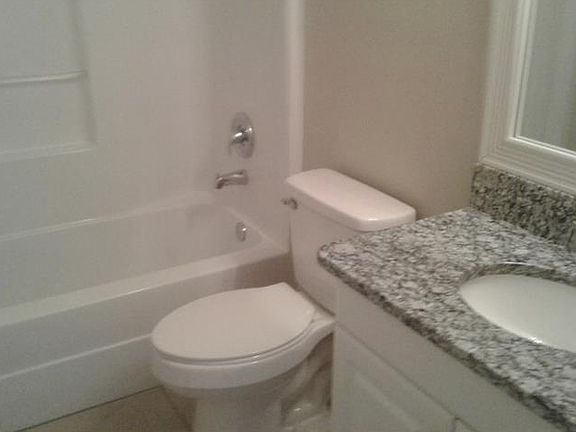 4th image of 2540 Vespero St