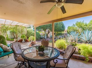 25652 S Howard Dr, Sun Lakes, AZ 85248