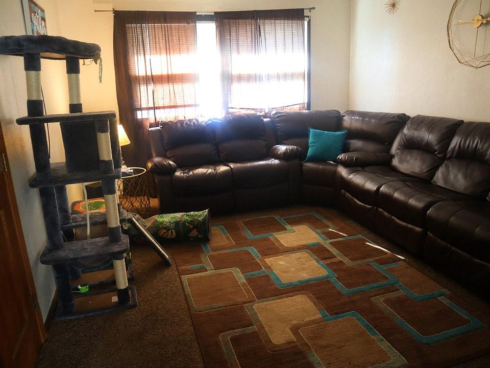 2nd image of 1912 A Ave NE #4