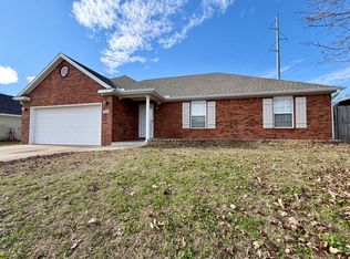 501 Bonanza St, Cave Springs, AR 72719