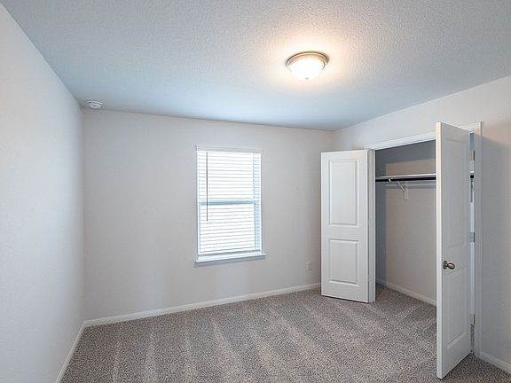 4th image of 1050 Blue Oak Blvd