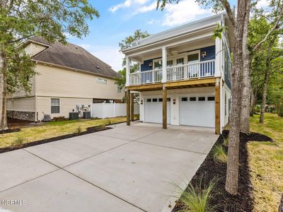 123 NW 22nd Street, Oak Island, NC, 28465