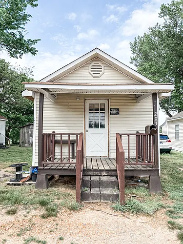 203 Haywood St Photo 1