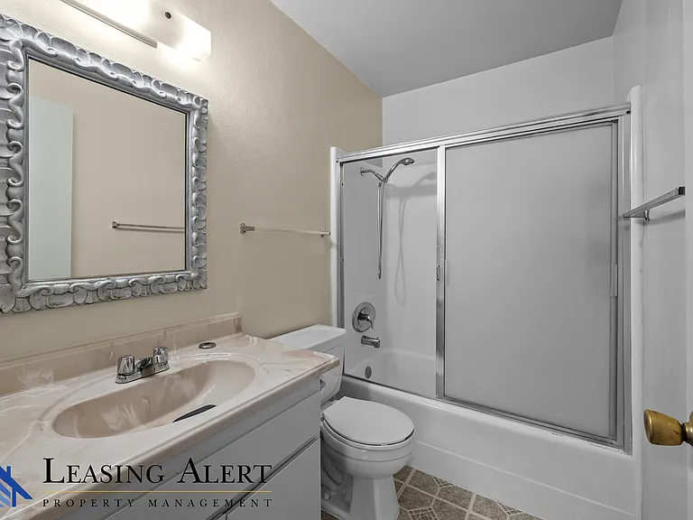 2652 Phipps Ave #D — Photo 11