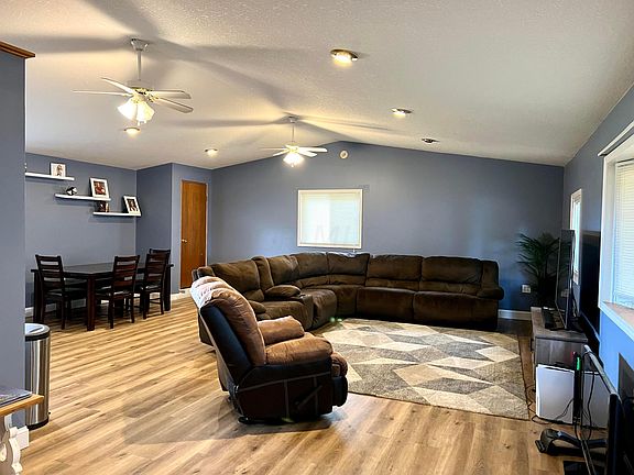 5th image of 3152 Cypress Bend Dr