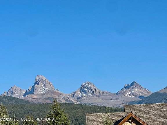 2nd image of 2290 Snow Crest Ranch Dr