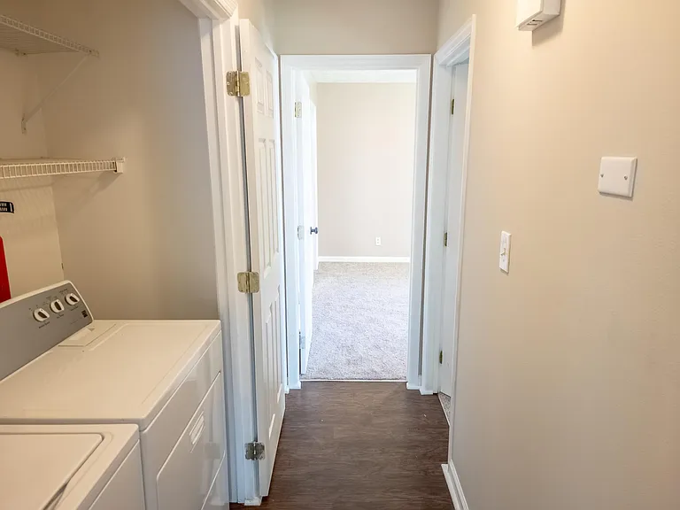 2935 Chillingworth Dr — Photo 13