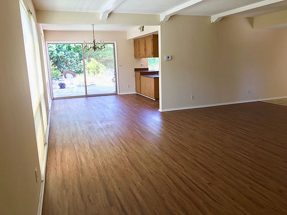 Large living/dining rooms