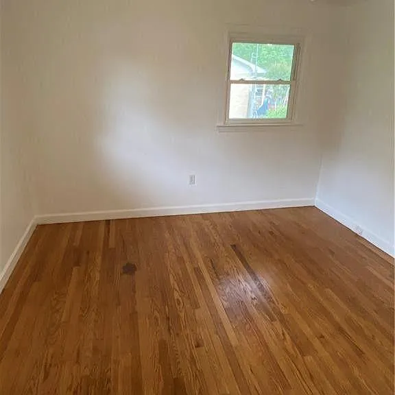 207 Corning St — Photo 6