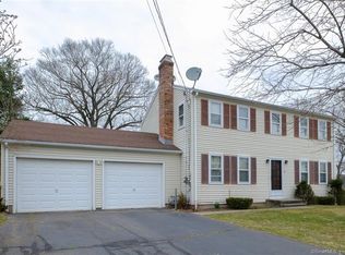 82 Farm Hill Rd, Wallingford, CT 06492